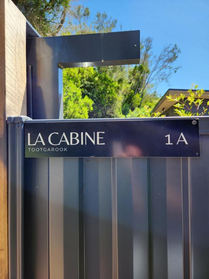 La - Private *
